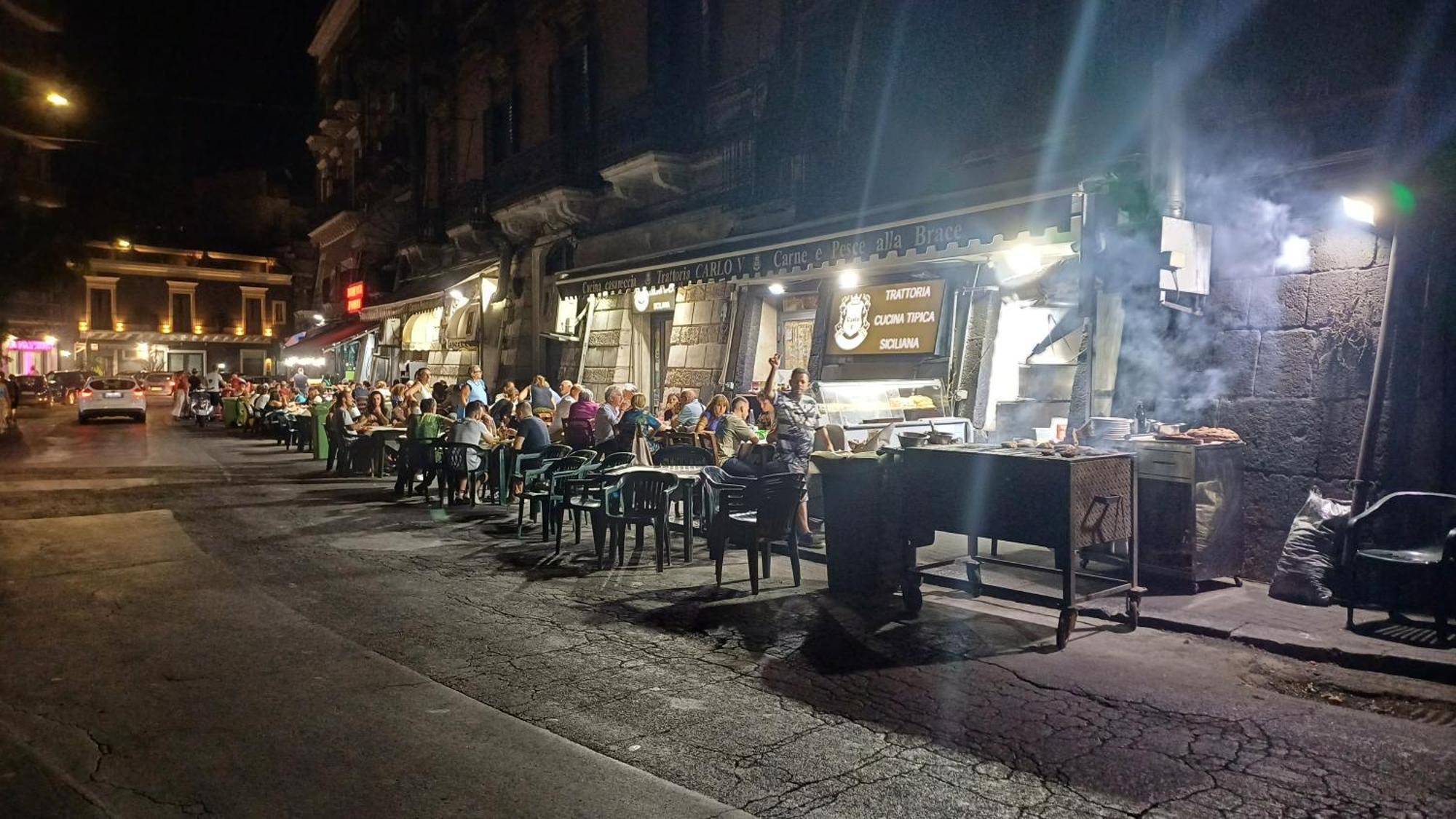 Casa Mediterraneo Lägenhet Catania Exteriör bild